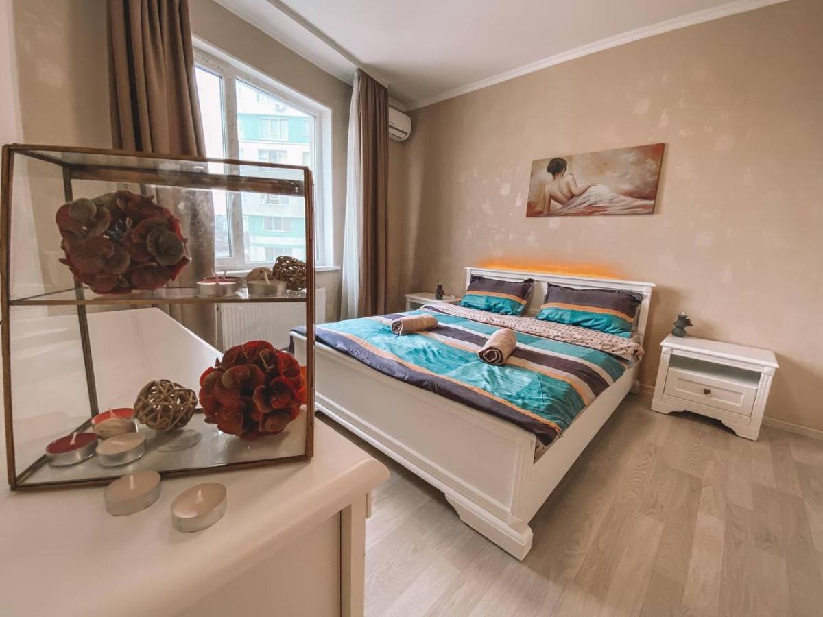 Luxury Sky Apartment คีชีเนา ภายนอก รูปภาพ