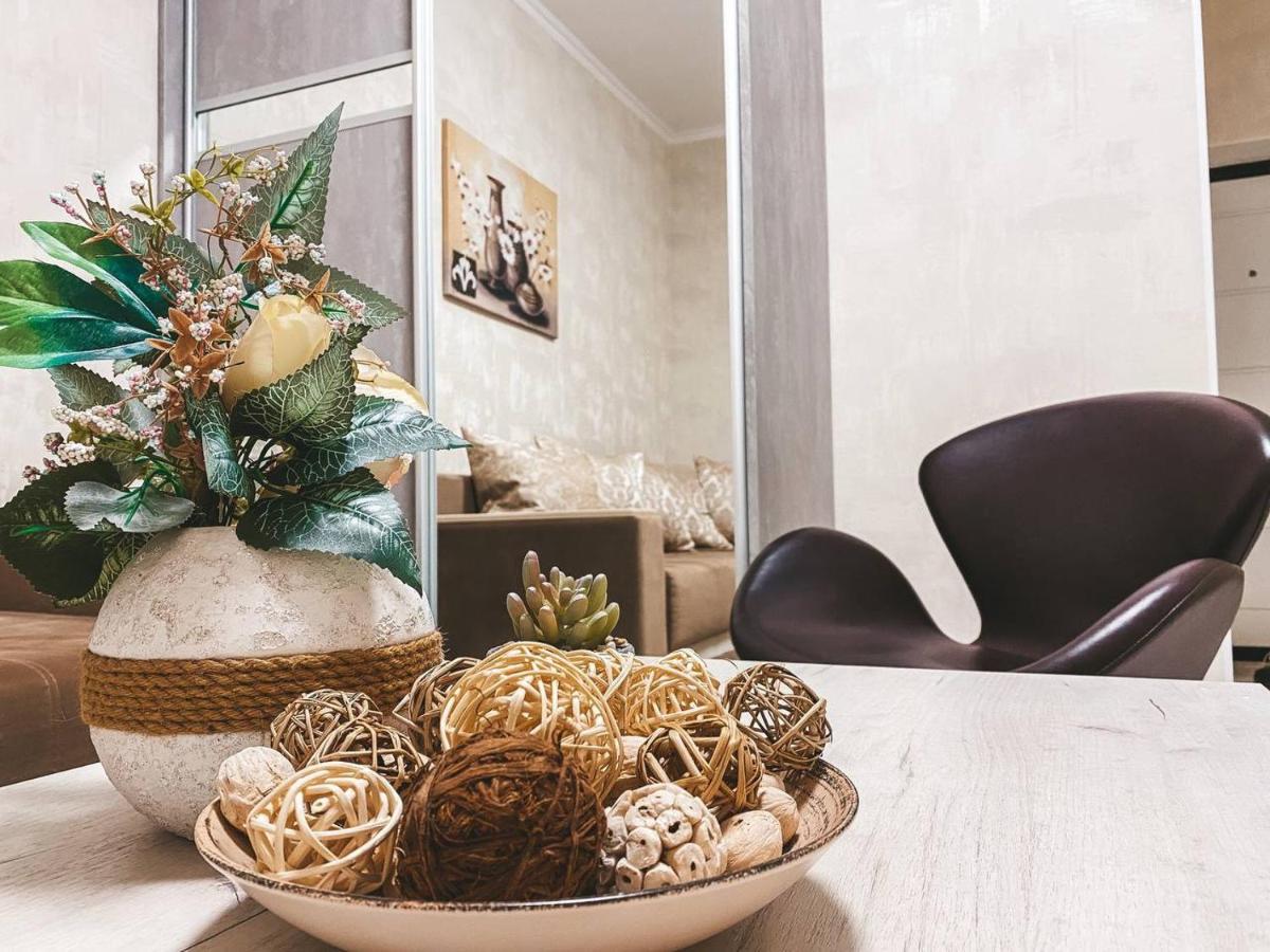 Luxury Sky Apartment คีชีเนา ภายนอก รูปภาพ