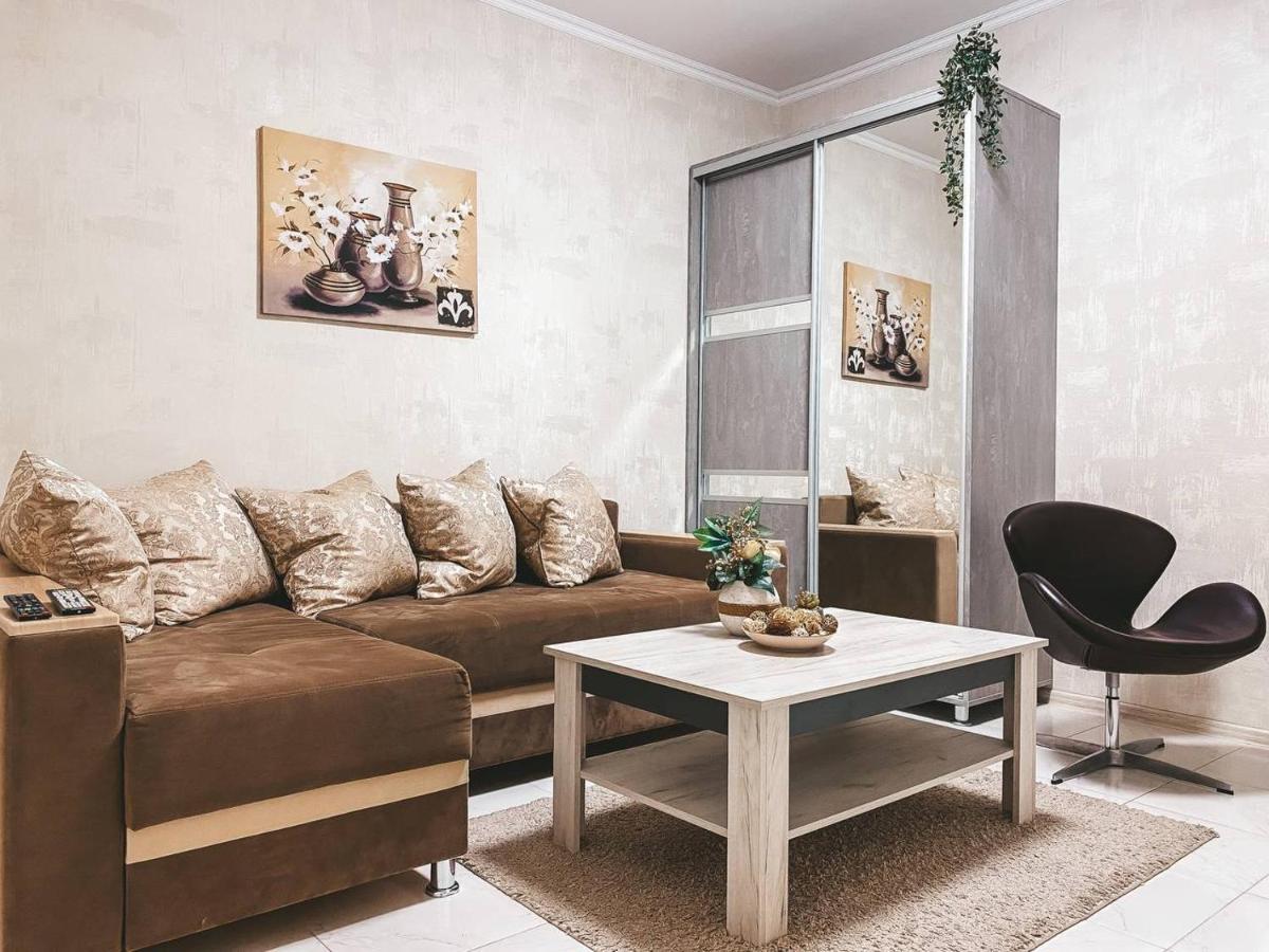 Luxury Sky Apartment คีชีเนา ภายนอก รูปภาพ