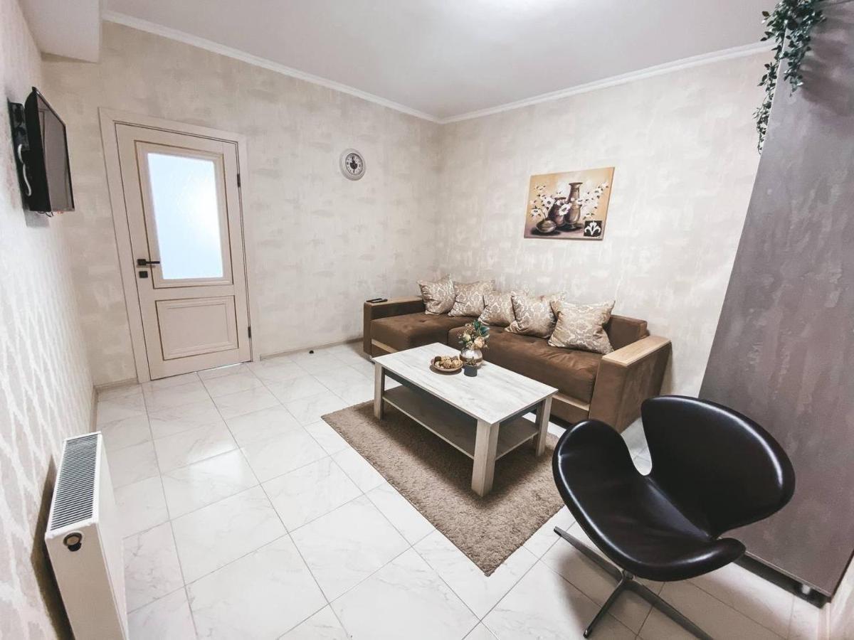 Luxury Sky Apartment คีชีเนา ภายนอก รูปภาพ